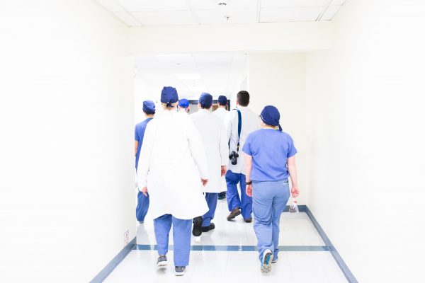 DISCOUNTED SERVICES AND FREE MEALS FOR HEALTHCARE WORKERS